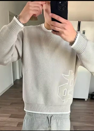 Pull D'hiver 👕 / y2k / Gris / Taille M, marque: y2k, état: Très bon état, taille: M, 44,95 €, 47,90 € Protection acheteurs incluse