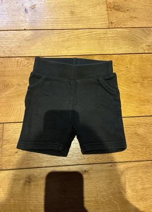 Short mini cirkus maat 92, marque: Mini Cirkus, état: Bon état, taille: 24-36 mois / 92 cm, 2,50 €, 3,33 € Protection acheteurs incluse