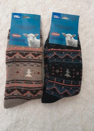 Vend magnifique lot de 2 paires de chaussettes chaude en laine Angora neuve T 40 / 46, marque: Angora, état: Neuf sans étiquette, taille: Taille unique, 8,50 €, 9,63 € Protection acheteurs incluse