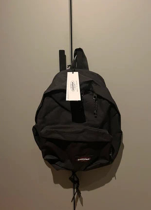 Eastpak rugtas zwart nieuw, merk: Eastpak, staat: Nieuw met prijskaartje, € 30,00, € 32,20 inclusief Kopersbescherming