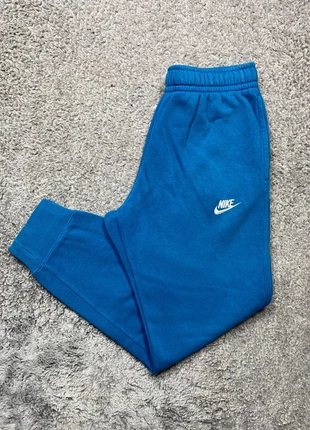 Jogging nike bleu logo brodé nike blanc #88, marque: Nike, état: Très bon état, taille: XS, 27,00 €, 29,05 € Protection acheteurs incluse