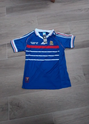 Maillot équipe de France, coupe du monde 1998, taille M, neuf avec étiquette, marque: EQUIPE DE FRANCE, état: Neuf avec étiquette, taille: M, 29,00 €, 31,15 € Protection acheteurs incluse