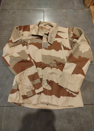 Veste militaire 96M neuve, marque: Armée de Terre, état: Neuf avec étiquette, taille: M, 12,00 €, 13,30 € Protection acheteurs incluse