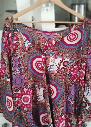 Blouse fluide neuve T.48/50, merk: Made In Italy, staat: Nieuw zonder prijskaartje, maat: 4XL / 48 / 20, € 6,00, € 7,00 inclusief Kopersbescherming