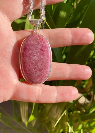 Grand pendentif argent et pierre Thulite, marca: Fabrication Artisanale, estado: Novo sem etiquetas, €24.00, €25.90 inclui Proteção do Comprador