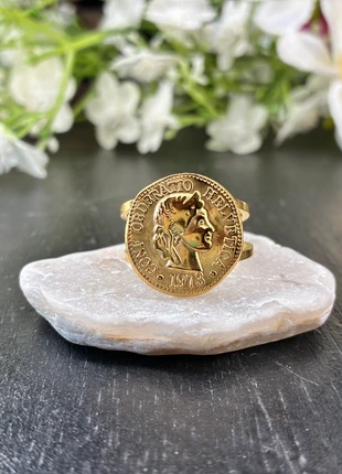 Bague acier inoxydable motif pièce de monnaie, zustand: Sehr gut, größe: Größenverstellbar, 4,00 €, 4,90 € beinhaltet Vinted-Käuferschutz Pro