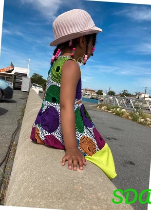 robe fille été en wax et tissu uni coton pour l'été, merk: Africa, staat: Heel goed, maat: 4 jaar / 104 cm, € 17,00, € 18,55 inclusief Kopersbescherming Pro