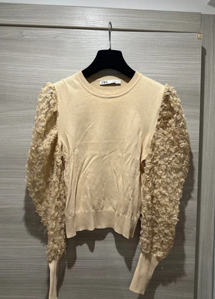Maglia con petali, merk: Zara, staat: Heel goed, maat: M / 38 / 10, € 20,00, € 21,70 inclusief Kopersbescherming