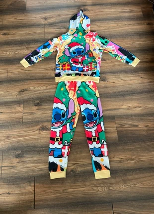 Stitch pak in de maat 110, état: Neuf sans étiquette, taille: 5 ans / 110 cm, 12,50 €, 13,83 € Protection acheteurs incluse