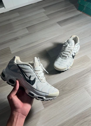 Chaussures Air Max Tn Blanches - Pointure 41 (sans semelles intérieurs), brand: Nike, condition: Good, size: 41, €29.90, €32.10 includes Buyer Protection