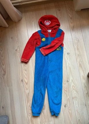 Mario onesie pak, marque: Super Mario, état: Très bon état, taille: 5 ans / 110 cm, 4,00 €, 4,90 € Protection acheteurs incluse
