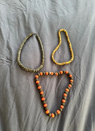 Lot de 3 colliers surfeurs en perles et bois, marque: ET, état: Très bon état, 6,00 €, 7,00 € Protection acheteurs incluse