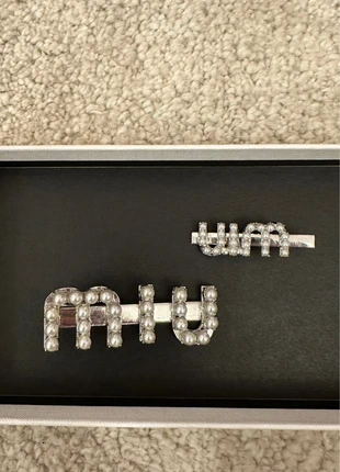 Duo de barrettes argentées à perles élégantes Miu, marca: Zara, estado: Muy bueno, 4,00 €, 4,90 € Protección al comprador incluida