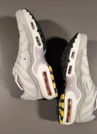 Basket Nike air Tn requin gris/lila taille 36.5, marca: Nike, estado: Muy bueno, tamaño: 36, 50,00 €, 53,20 € Protección al comprador incluida