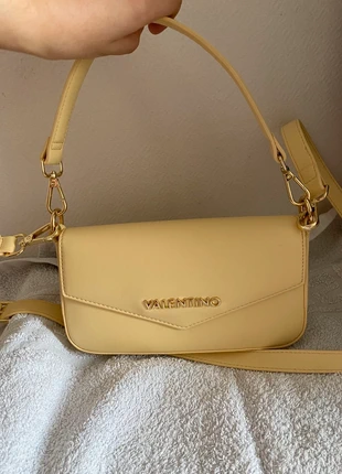 Sac à main jaune Valentino avec bandoulière, brand: Mario Valentino, condition: New without tags, €60.00, €63.70 includes Buyer Protection