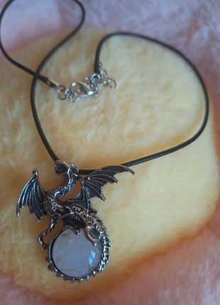 Collier dragon argenté – pendentif fantasy – pierre lumineuse, brand: Original, condition: New without tags, €3.40, €4.27 includes Buyer Protection