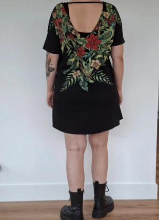 Rock style short dress, merk: MEDICINE, staat: Heel goed, maat: S / 36 / 8, € 10,00, € 11,20 inclusief Kopersbescherming