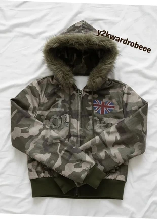 🧥 Gilet Court Zippé Camouflage Fourrure Y2K Vintage Patch Union Jack Taille M, marque: friperie, état: Très bon état, taille: M, 47,90 €, 51,00 € Protection acheteurs incluse