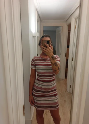 Vestido de punto a rayas – Estilo retro cómodo, talla S, (sirve como XS también), marque: Bershka, état: Neuf sans étiquette, taille: S / 36 / 8, 6,00 €, 7,00 € Protection acheteurs incluse