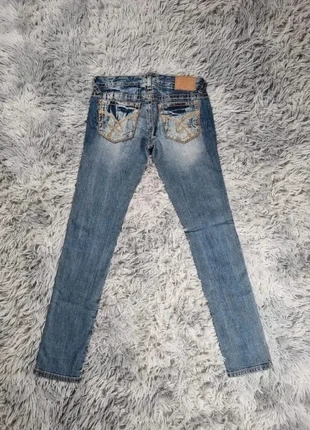 Jeans évasé y2k brodé skinny troué vintage délavé, marke: Vintage Dressing, zustand: Gut, größe: XXS / 32 / 4, 10,00 €, 11,20 € beinhaltet Vinted-Käuferschutz Pro