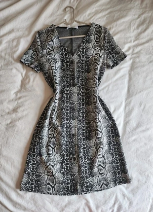 Robe boutonnée motifs serpent Mango, marque: Mango, état: Très bon état, taille: S / 36 / 8, 9,00 €, 10,15 € Protection acheteurs incluse