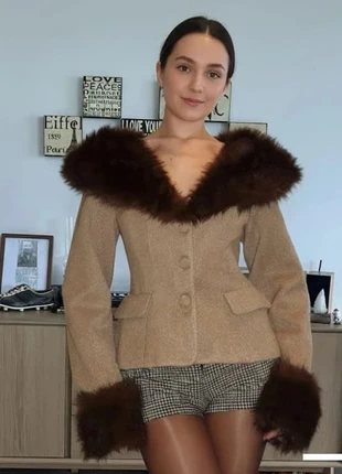 Veste rétro chic avec col fourrure brun – Taille M, marque: Maison Velouria, état: Très bon état, taille: M / 38 / 10, 50,00 €, 53,20 € Protection acheteurs incluse