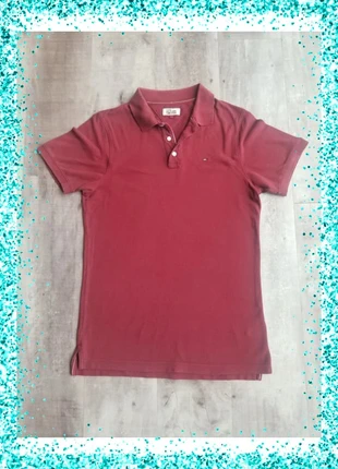 Polo Tommy Hilfiger rouge / bordeaux taille M, merk: Tommy Hilfiger, staat: Veelgebruikt, maat: M, € 11,00, € 12,25 inclusief Kopersbescherming