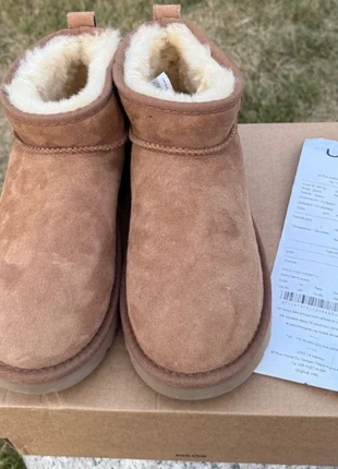 Ugg Ultra Mini, marque: UGG, état: Neuf avec étiquette, taille: 37, 55,00 €, 58,45 € Protection acheteurs incluse
