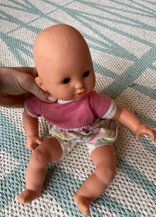 Corolle baby, merk: Corolle, staat: Goed, maat: 12-18 maanden / 80 cm, € 5,00, € 5,95 inclusief Kopersbescherming