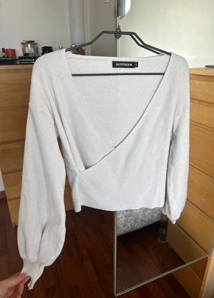 Pull cache-cœur Outfitbook, marke: OutfitBook, zustand: Sehr gut, größe: S / 36 / 8, 5,00 €, 5,95 € inklusive Vinted-Käuferschutz