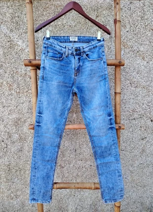 Calças de Ganga Azuis Pull & Bear, Jean Bleu Délavé, Pantalón Vaquero Azul Claro Pull & Bear, marca: Pull & Bear, estado: Muito bom, tamanho: S / 36 / 8, €6.50, €7.53 inclui Proteção do Comprador