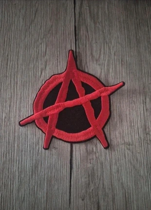 Patch thermocollant Anarchiste, brand: anarchiste, condizioni: Ottime, €2.00, €2.80 include la Protezione acquisti