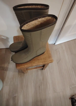 Bottes de pluie fourrées, marque: maresca, état: Neuf sans étiquette, taille: 42,5, 10,00 €, 11,20 € Protection acheteurs incluse