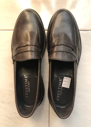 Mocassini marrone, brand: Free Time, condizioni: Nuovo senza cartellino, taglia: 39, €15.00, €16.45 include la Protezione acquisti