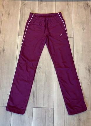 Pantalon Nike vintage Bordeaux - taille XS, marque: Nike, état: Très bon état, taille: XS, 17,90 €, 19,50 € Protection acheteurs incluse