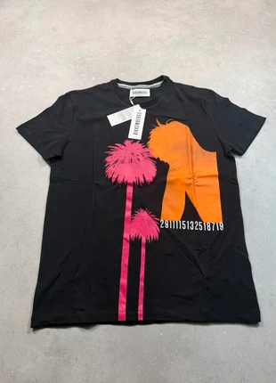 T-shirt Bikkembergs Homme Noir XL – Imprimé Graphique Palmier Orange Rose – Neuf avec Étiquette ., marke: Bikkembergs, zustand: Neu, mit Etikett, größe: XL, 60,00 €, 63,70 € beinhaltet Vinted-Käuferschutz Pro