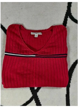 Pull Torsadé Tommy Hilfiger Col V Taille XL rouge Femme Women PULL390, merk: Tommy Hilfiger, staat: Heel goed, maat: XL / 42 / 14, € 16,99, € 18,54 inclusief Kopersbescherming Pro