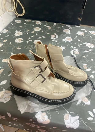 Stivali bianco ghiaccio, brand: Martin Pescatore, condizioni: Ottime, taglia: 39, €5.00, €5.95 include la Protezione acquisti