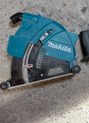 Cappa aspirazione per Smerigliatrice Makita 230mm, varumärke: Makita, skick: Mycket bra, 1,217.01 kr, 1,285.36 kr inkluderar köparskydd