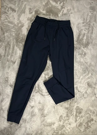 Pantalon Under Armour Noir Homme | Taille S, marque: Under Armour, état: Très bon état, taille: S, 25,00 €, 26,95 € Protection acheteurs incluse