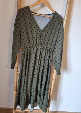 Superbe robe longue Zara kaki à pois – Taille L / 40, marque: Zara, état: Très bon état, taille: L / 40 / 12, 16,50 €, 18,03 € Protection acheteurs incluse