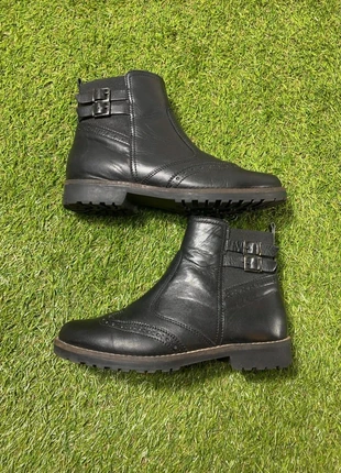Bottines noires Gémo Taille 36, marque: Gémo, état: Très bon état, taille: 36, 15,00 €, 16,45 € Protection acheteurs (Pro) incluse
