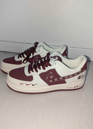 Chaussures The North Face colab bordeaux/blanc T45, marke: Nike, zustand: Neu, größe: 45, 80,00 €, 84,70 € inklusive Vinted-Käuferschutz