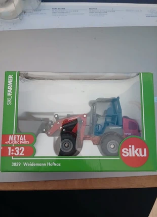 Chargeuse Siku 1/32, marque: siku, état: Très bon état, taille: 7 ans / 122 cm, 10,00 €, 11,20 € Protection acheteurs incluse