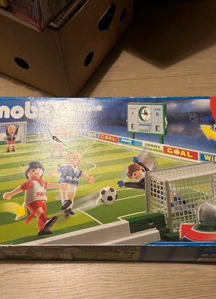 PlayMobil football, marque: Playmobil, état: Bon état, taille: 5 ans / 110 cm, 15,00 €, 16,45 € Protection acheteurs incluse