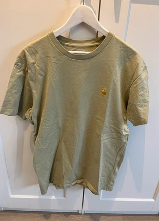 Carhartt t-shirt lichtgroen, merk: Carhartt, staat: Heel goed, maat: S, € 10,00, € 11,20 inclusief Kopersbescherming