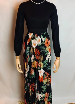 Jupe longue plissée noir multicolores - Taille S / 36, brand: sansnom., condition: New without tags, size: S / 36 / 8, €9.00, €10.15 includes Buyer Protection