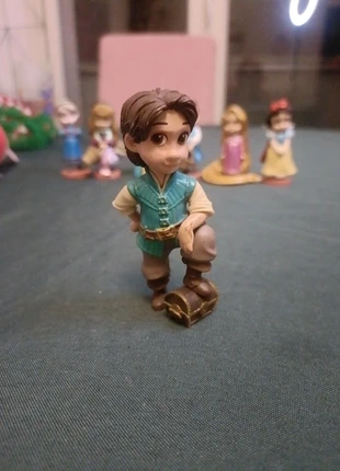 Figurine Disney animator Flynn Rider, marque: Disney, état: Très bon état, taille: Taille unique, 3,00 €, 3,85 € Protection acheteurs incluse