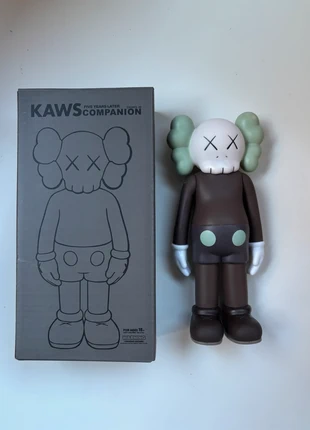 Figura KAWS Marrón, marque: Kaws, état: Très bon état, taille: Taille unique, 18,00 €, 19,60 € Protection acheteurs incluse