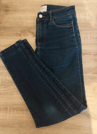 Jean femme slim T38 Maison123, marca: Maison 123, estado: Muito bom, tamanho: M / 38 / 10, €10.00, €11.20 inclui Proteção do Comprador